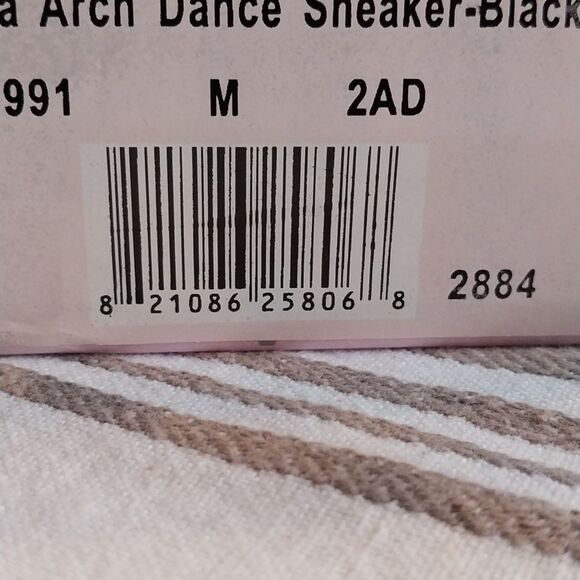 Revolution Arch Dance Sneakers...NEW IN BOX...Size 2 - Picture 8 of 8